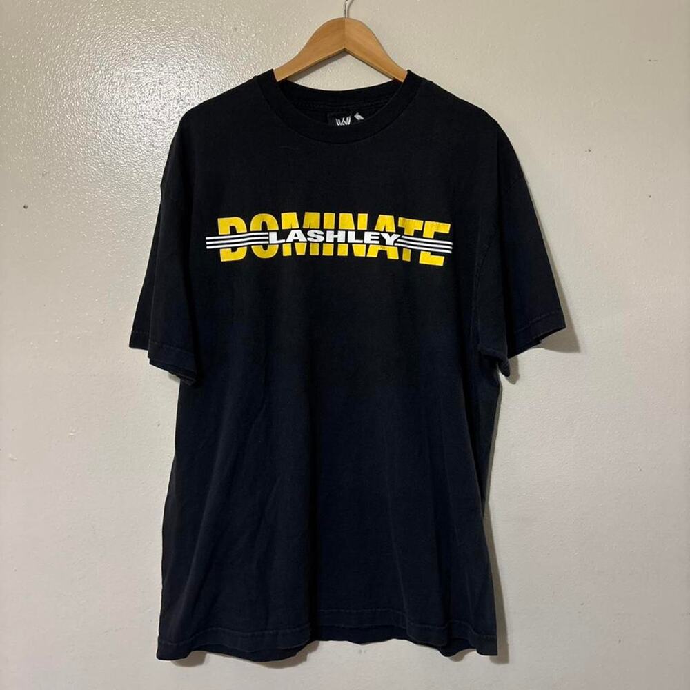Vintage 2000s WWE Bobby Lashley Domínate Black Graphic T-Shirt Size Men’s XL
